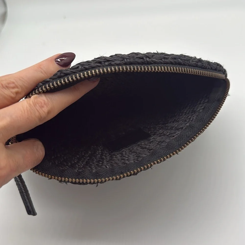 Clare V. Black Woven Raffia Circle Clutch Gold Lips Detail Summer Vacation Bag